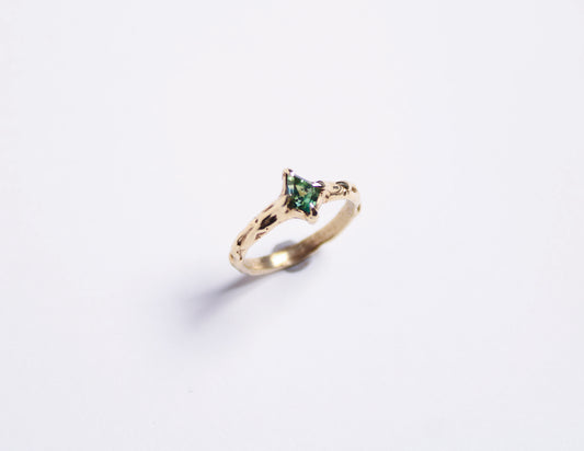 Queen Sapphire Ring